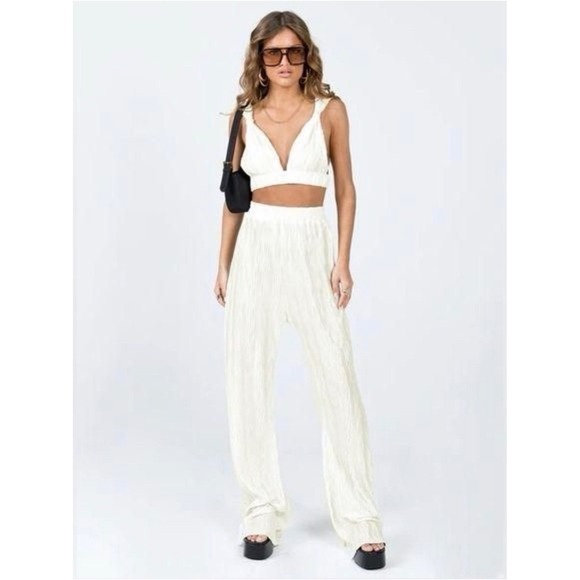 Princess Polly Pants - Princess Polly Emmett Cream Crinkle Satin Wide Leg Pants NWT Size 4
